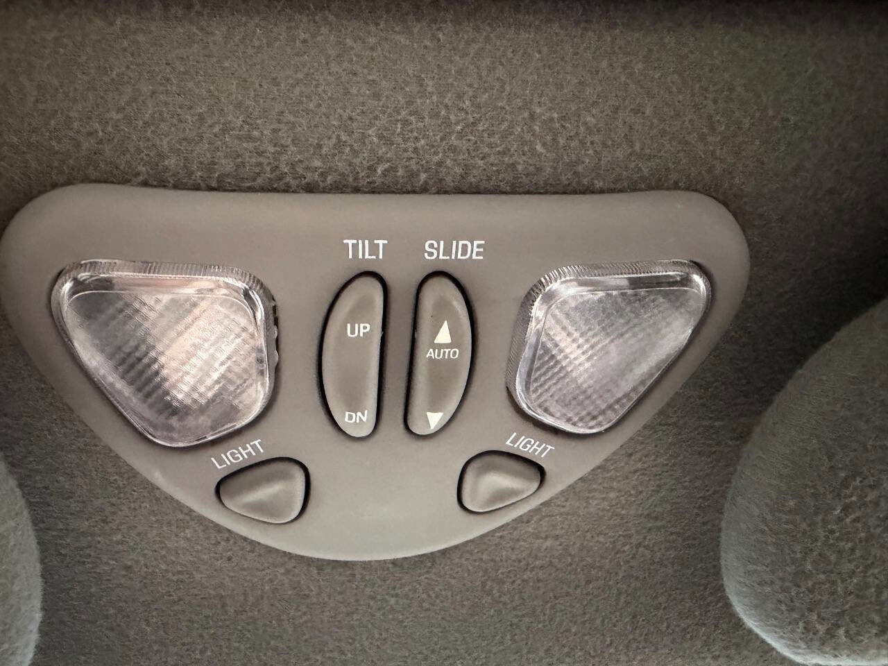 Used 1997 Ford Taurus SHO FWD image 24