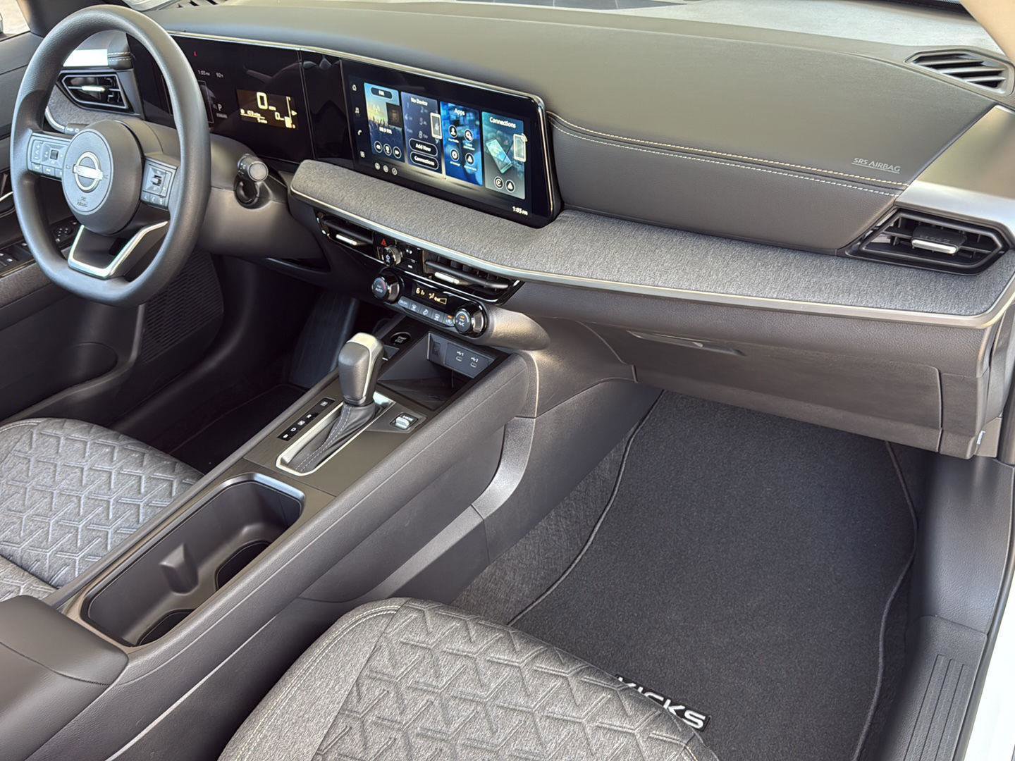 New 2026 Nissan Kicks SV w/ SV Premium Package image 32