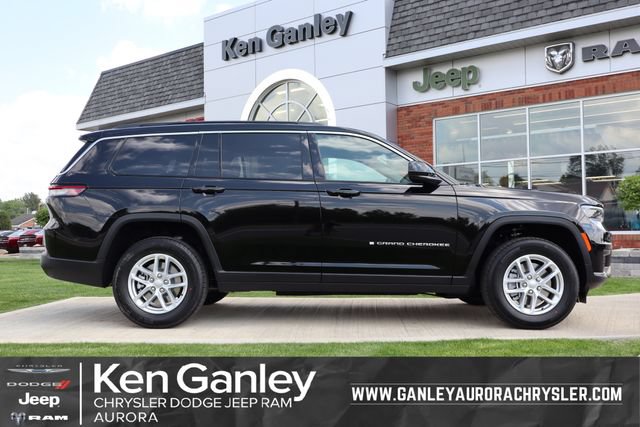 New 2026 Jeep Grand Cherokee L Laredo w/ Trailer Tow Package AWD/4WD image 1