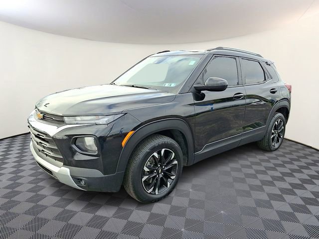 Used 2023 Chevrolet TrailBlazer LT w/ Convenience Package AWD/4WD image 3