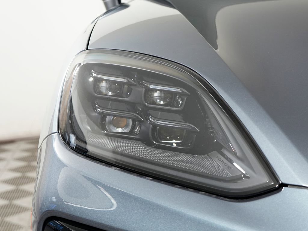 New 2026 Porsche Cayenne S AWD/4WD image 11