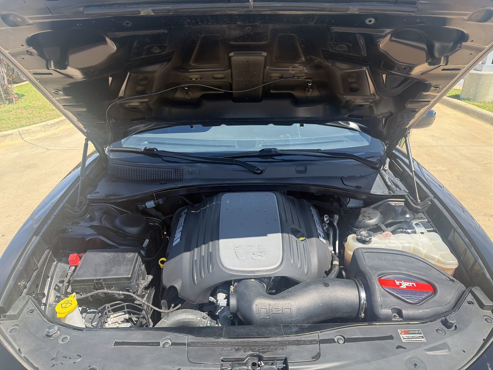 Used 2022 Dodge Charger R/T w/ Blacktop Package RWD image 11