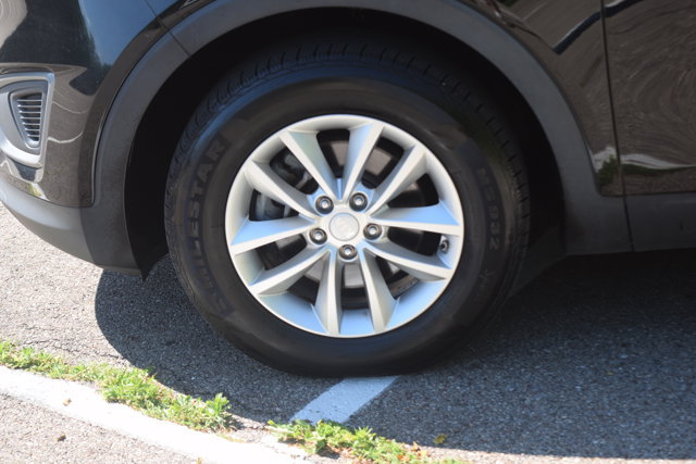 Used 2017 Kia Sorento FWD image 27