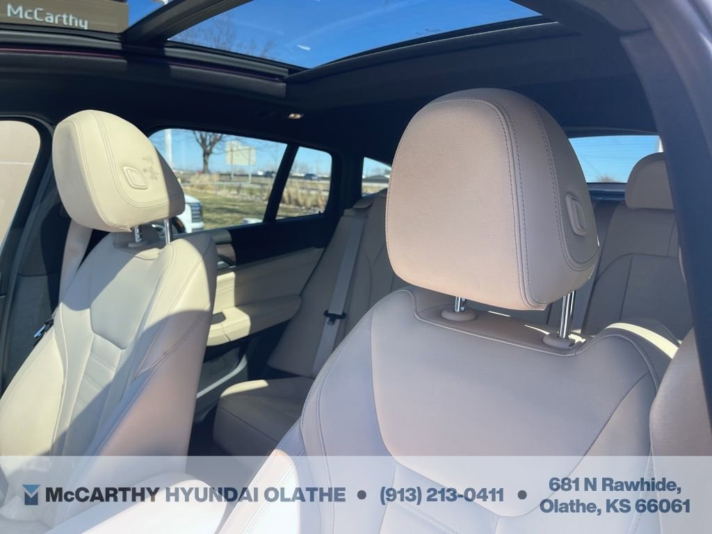 Used 2020 BMW X4 xDrive30i w/ Executive Package image 5