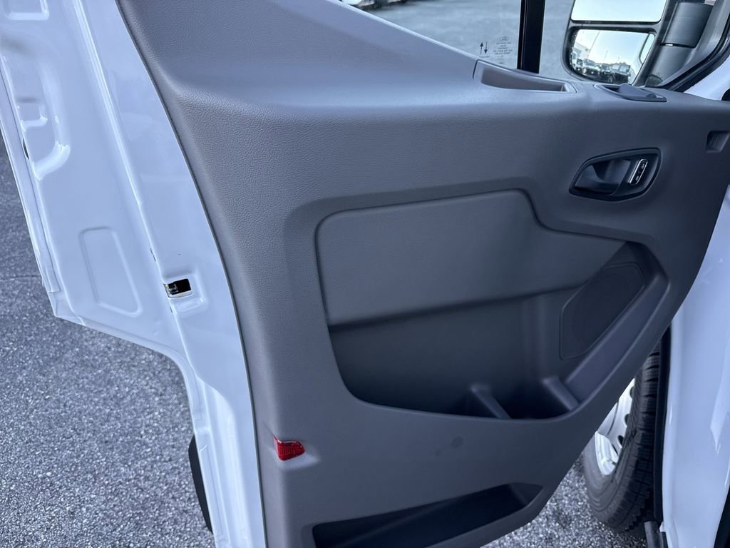 New 2025 Ford Transit 350 148 Low Roof AWD image 10
