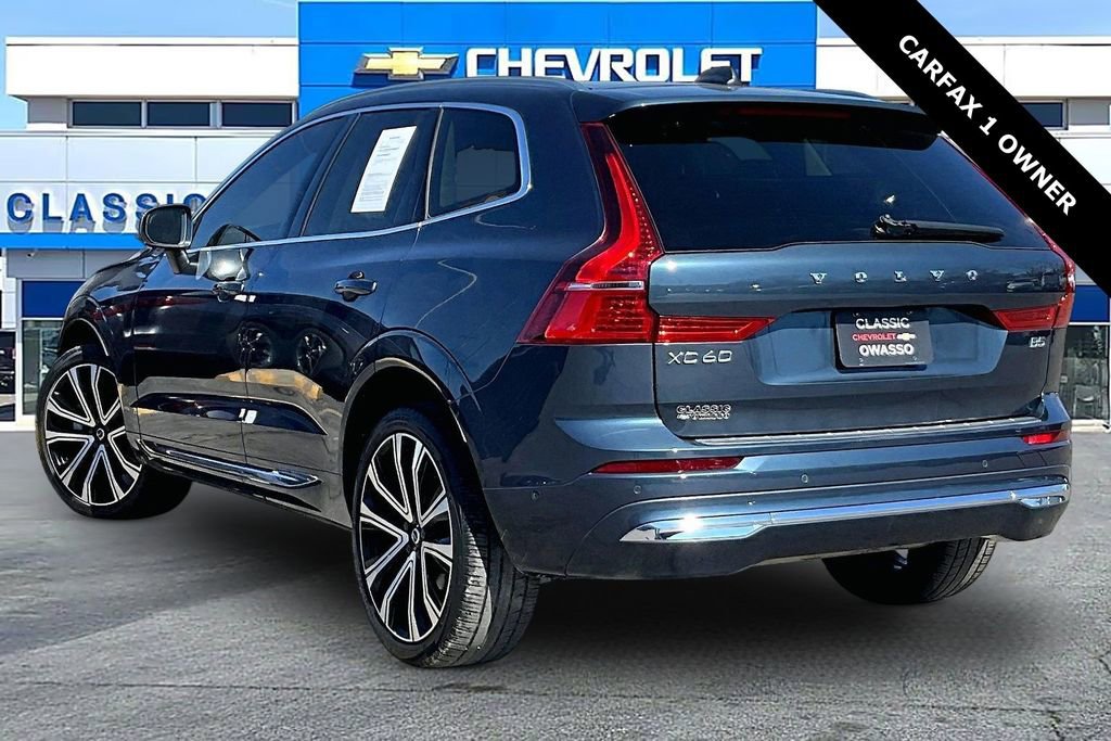 Used 2023 Volvo XC60 B5 Ultimate w/ Climate Package image 4