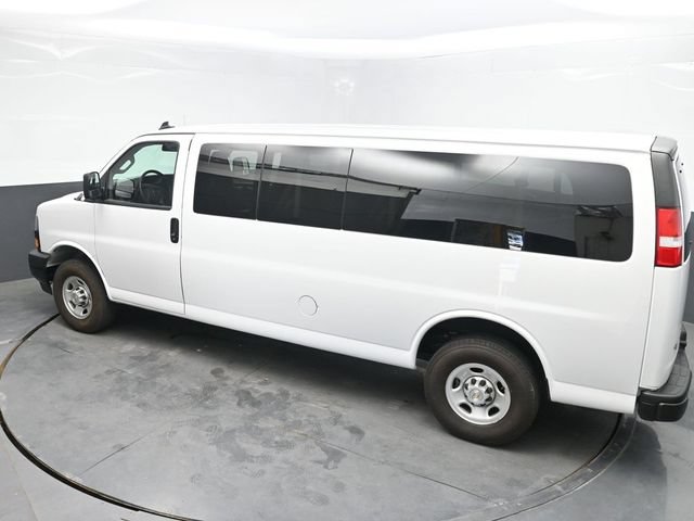 Used 2024 Chevrolet Express 3500 LS RWD image 26