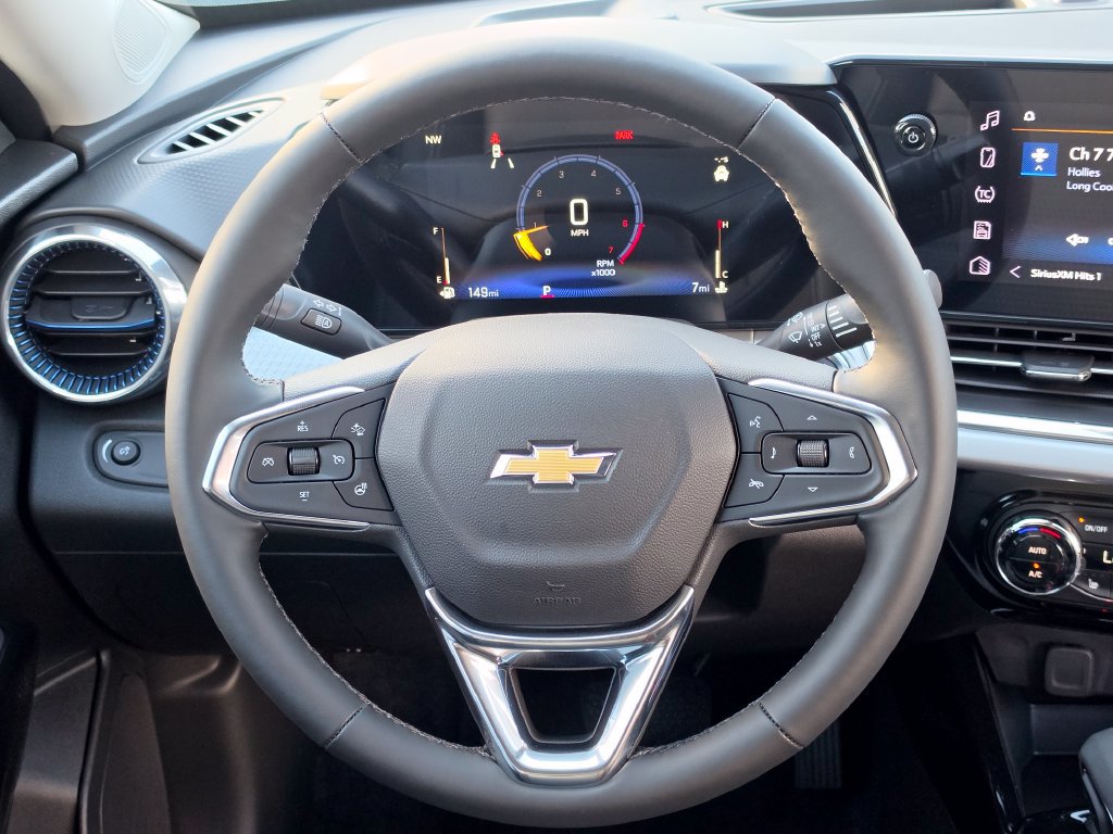 New 2026 Chevrolet Trax LT w/ Driver Confidence Package FWD image 16