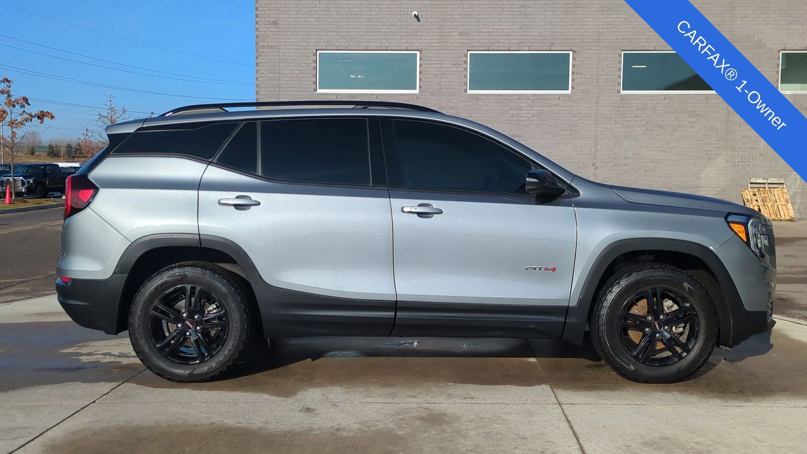 Used 2023 GMC Terrain AT4 w/ Infotainment Package II image 9