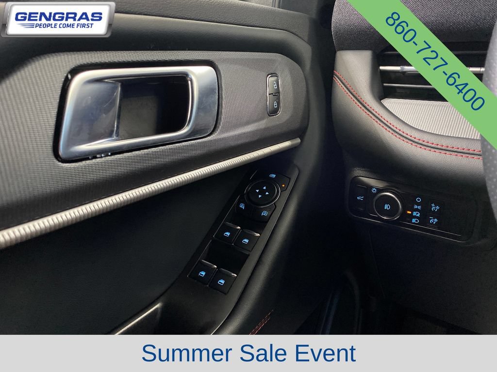 Used 2025 Ford Explorer ST-Line w/ ST-Line Street Pack AWD/4WD image 24