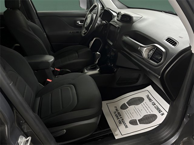 Used 2022 Jeep Renegade Latitude image 16