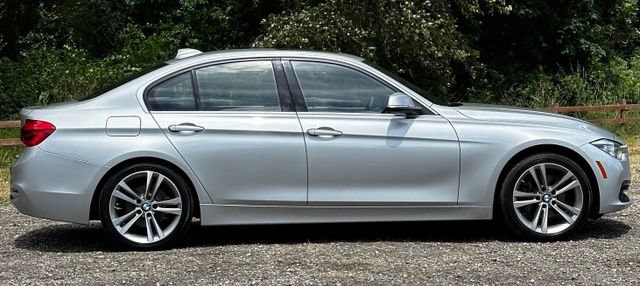 Used 2018 BMW 328d Sedan w/ Premium Package RWD image 10