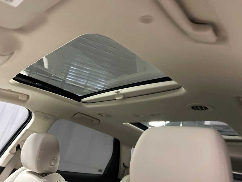 Used 2024 Buick Enclave Essence w/ Experience Buick Package image 23