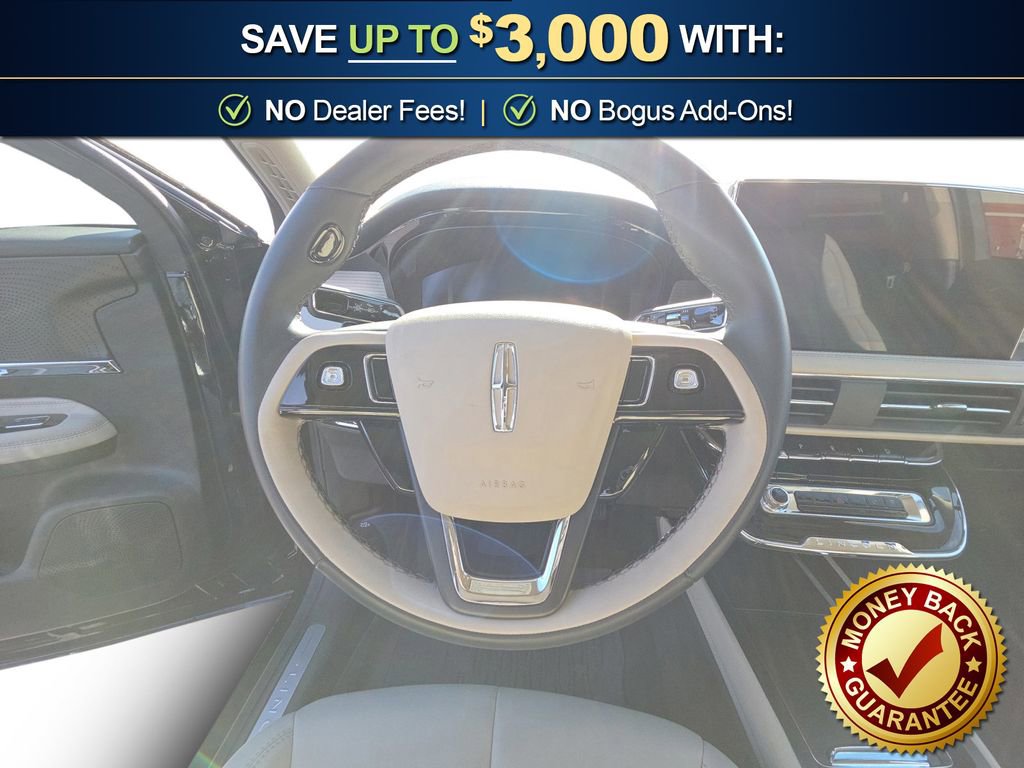 Used 2025 Lincoln Corsair FWD image 18