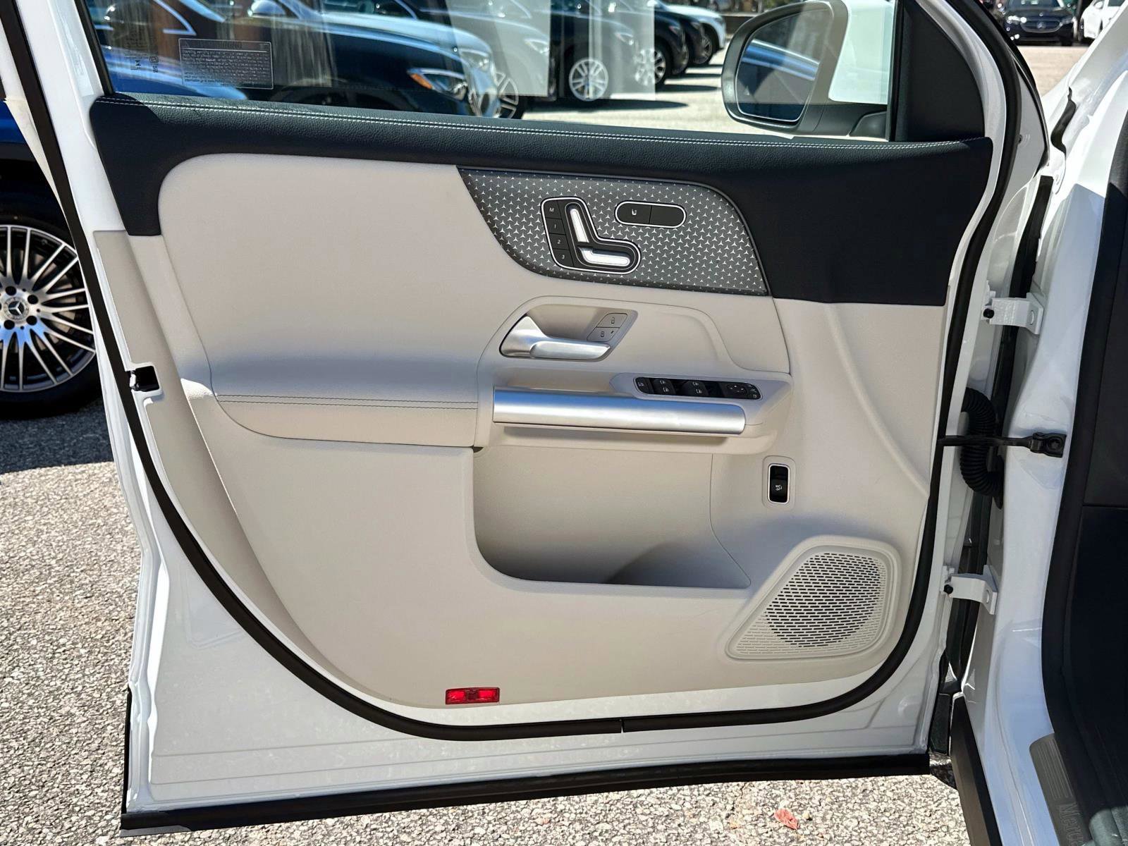 Certified 2025 Mercedes-Benz GLA 250 image 17