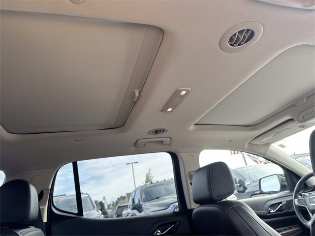 Used 2021 GMC Acadia Denali w/ Denali Technology Package image 13