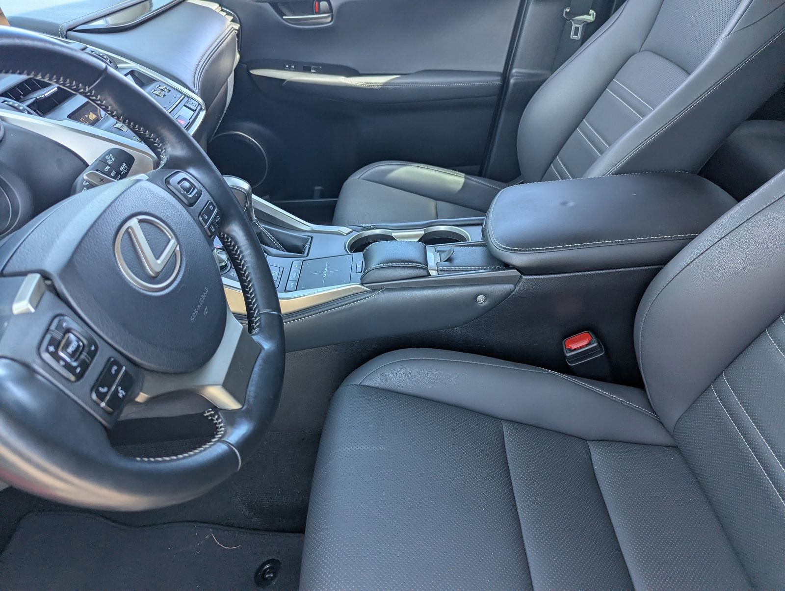Used 2019 Lexus NX 300h AWD w/ Comfort Package image 18