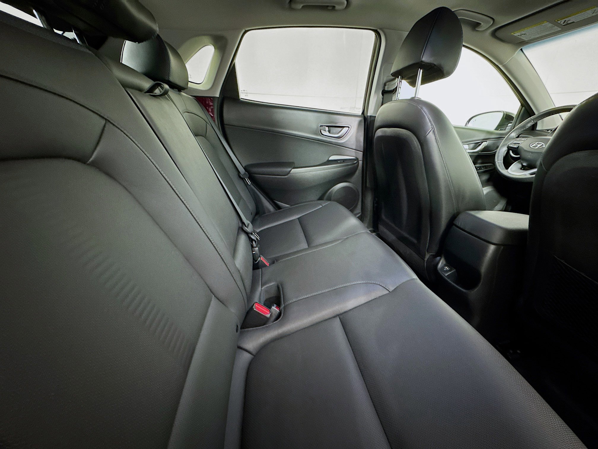 Used 2023 Hyundai Kona Limited image 26