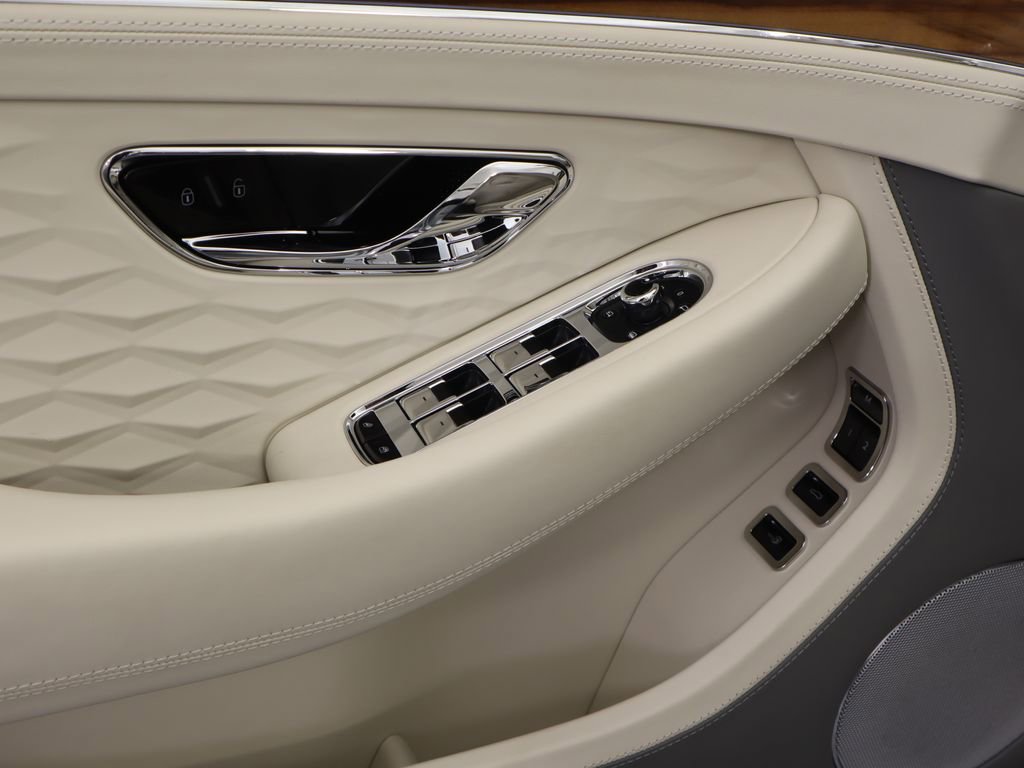 Used 2025 Bentley Continental GT Speed image 31