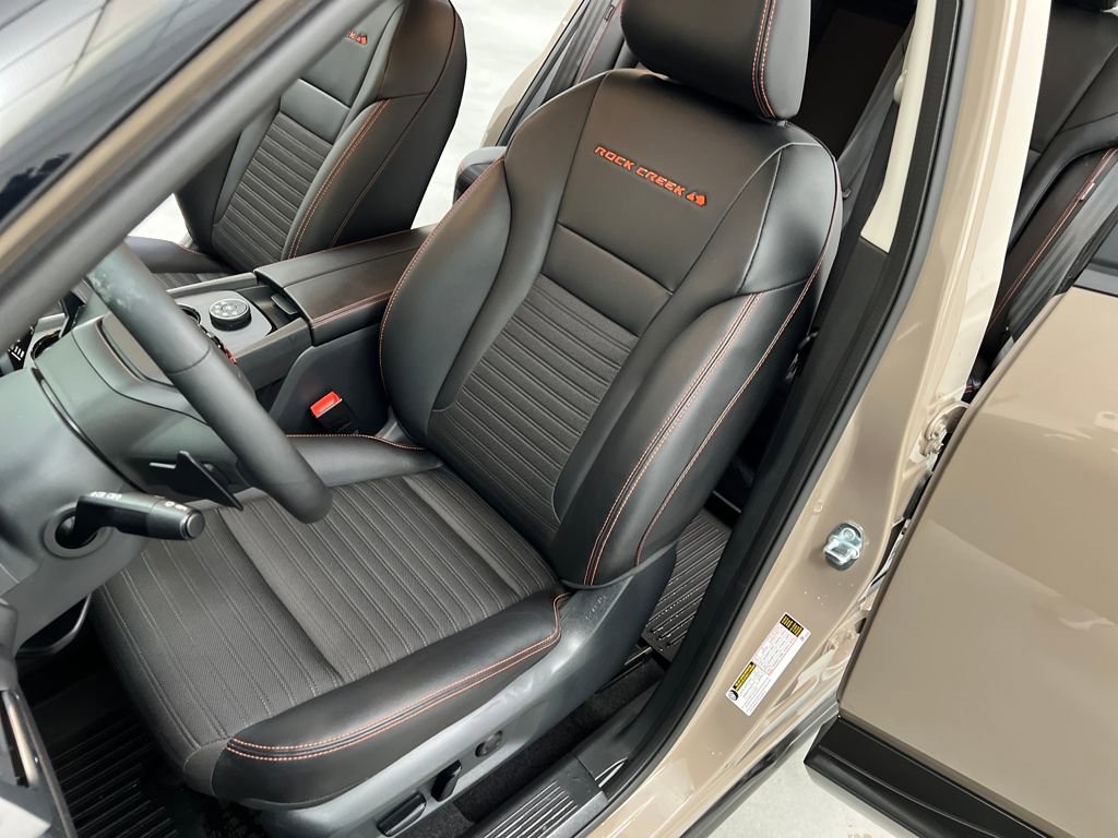 Used 2025 Nissan Rogue SV image 9