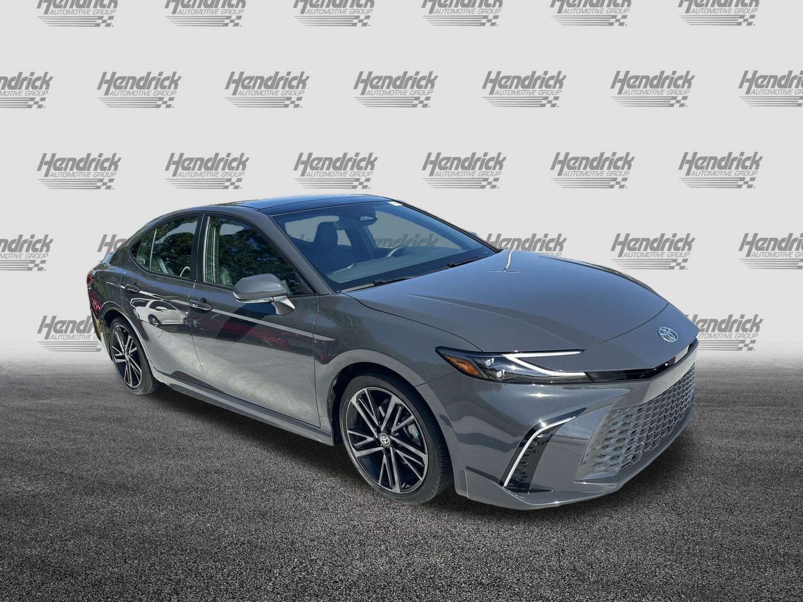 Used 2025 Toyota Camry XSE FWD video 2