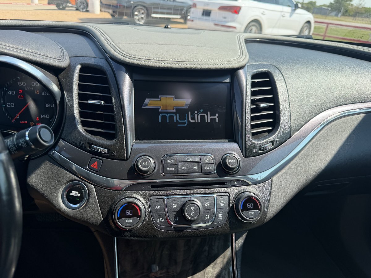Used 2015 Chevrolet Impala LTZ FWD image 21