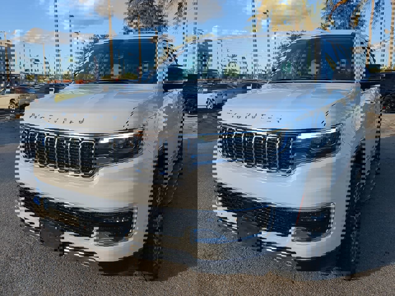 Used 2024 Jeep Wagoneer Series III image 9