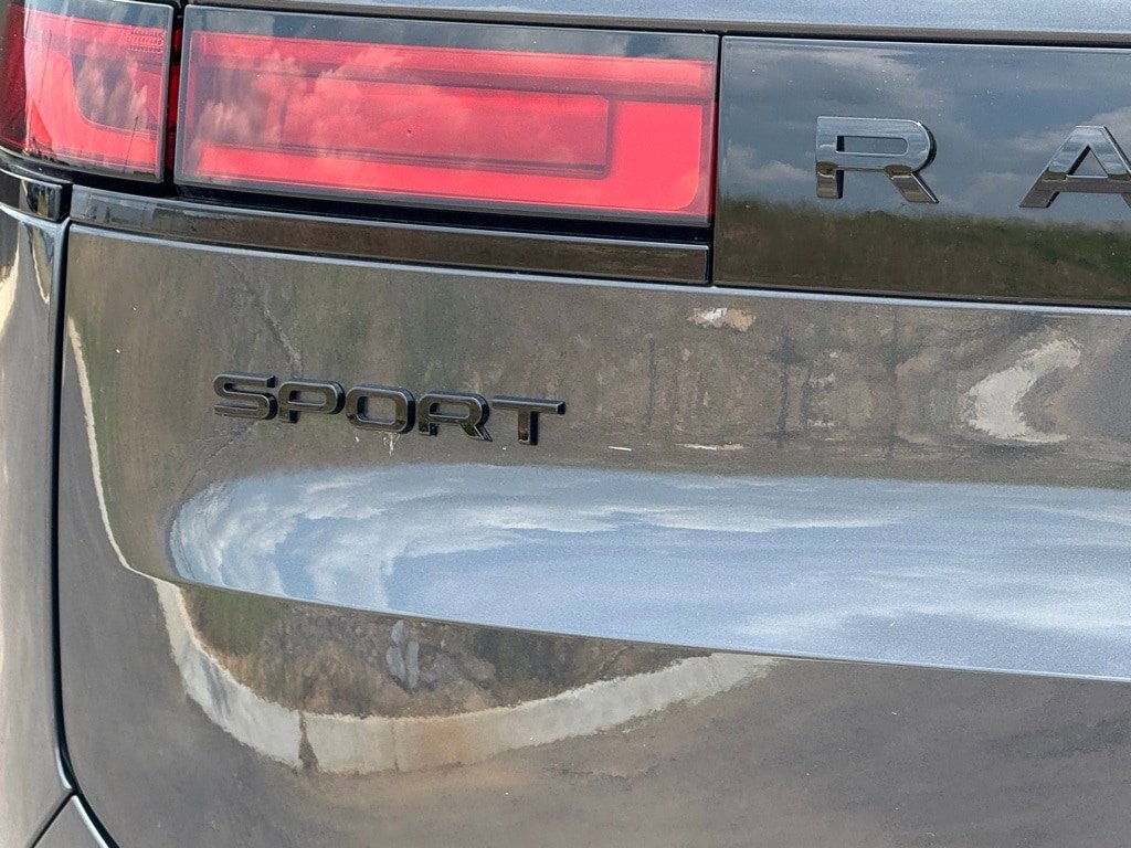 New 2025 Land Rover Range Rover Sport Dynamic SE image 34