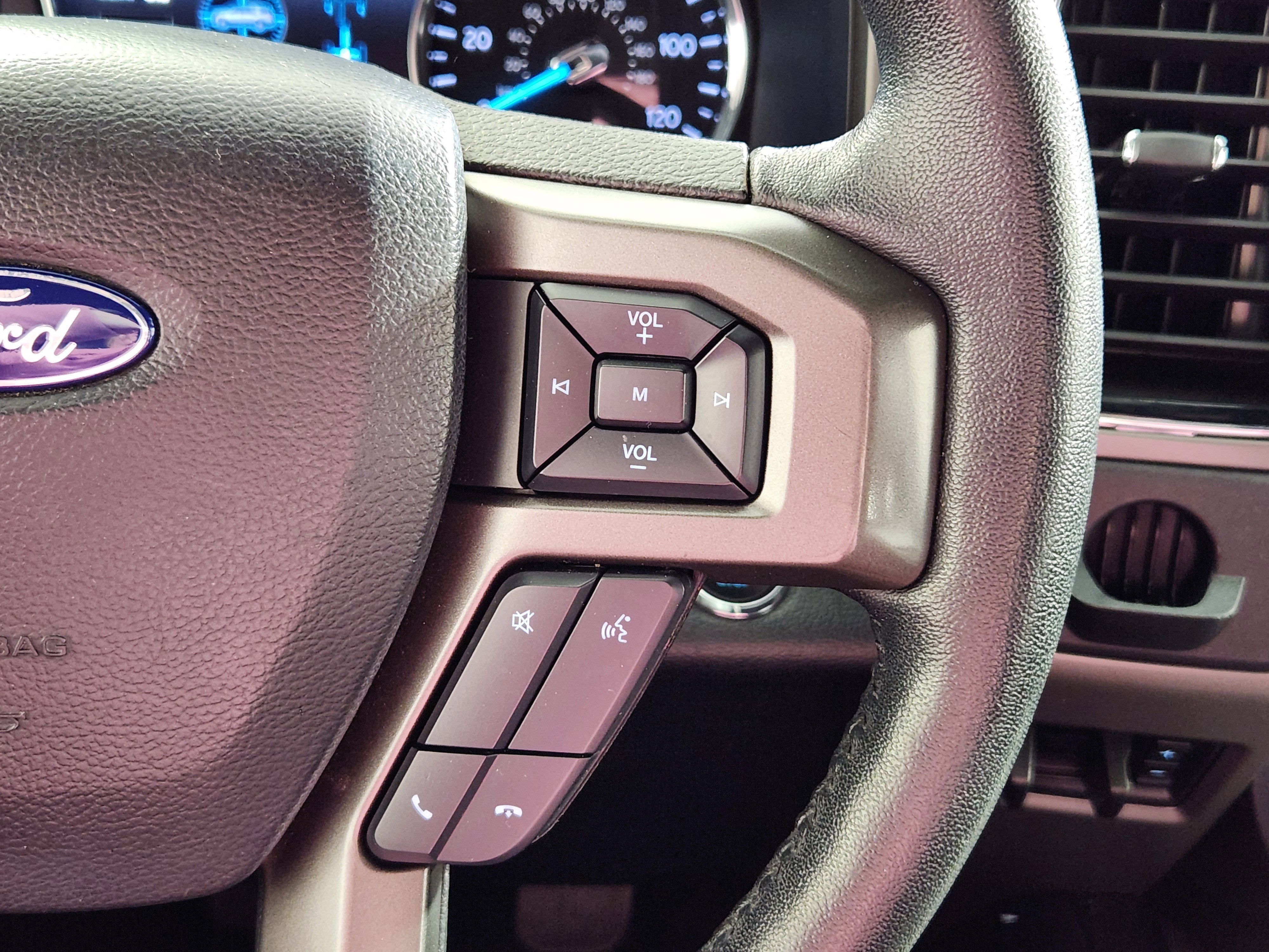 Used 2020 Ford Expedition XLT w/ Equipment Group 202A AWD/4WD image 20