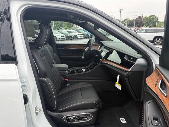 New 2026 Jeep Grand Cherokee L Summit AWD/4WD image 25