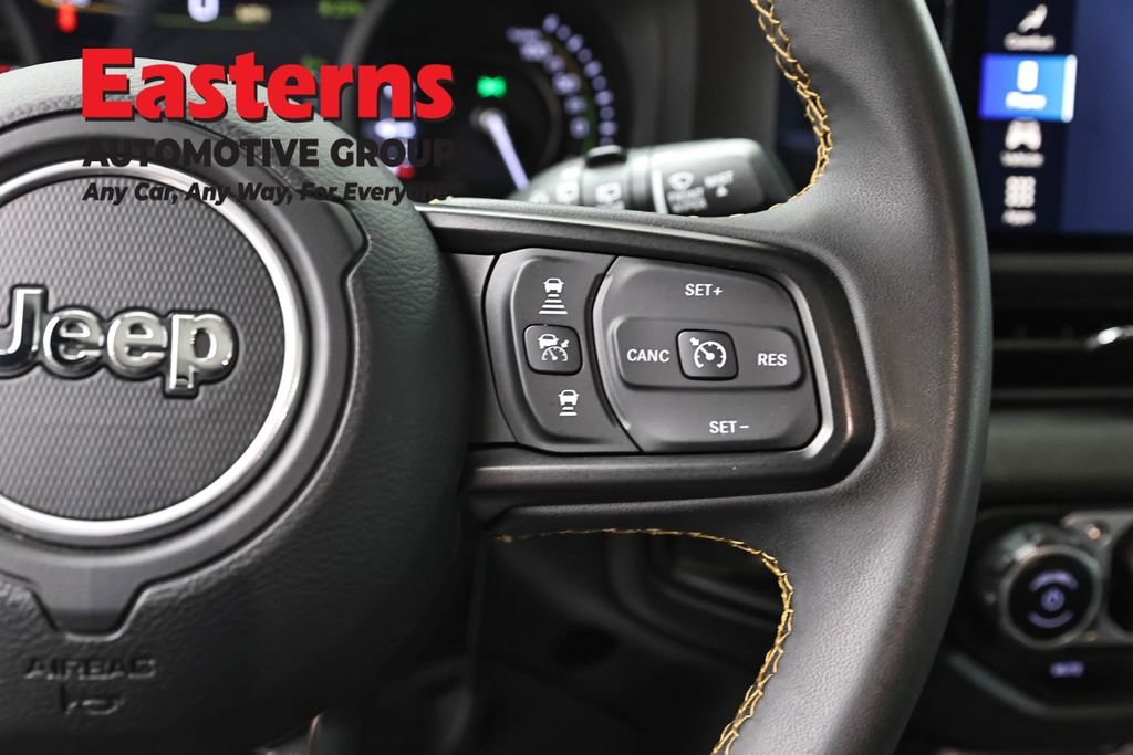 Used 2024 Jeep Wrangler Unlimited AWD/4WD image 16
