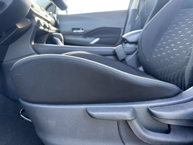 Used 2024 Nissan Kicks SV FWD image 13