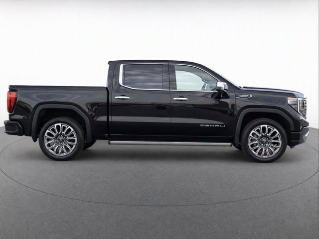 Certified 2025 GMC Sierra 1500 Denali Ultimate AWD/4WD image 8