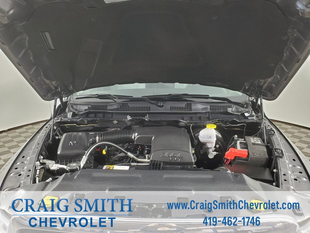 Used 2024 RAM 1500 Classic SLT image 27