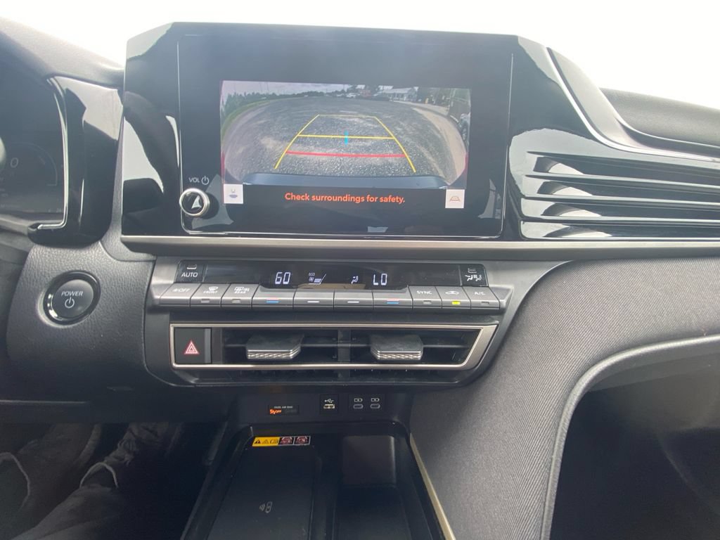 Used 2025 Toyota Camry LE FWD image 22