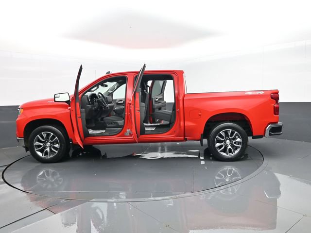 Used 2023 Chevrolet Silverado 1500 LT AWD/4WD image 30