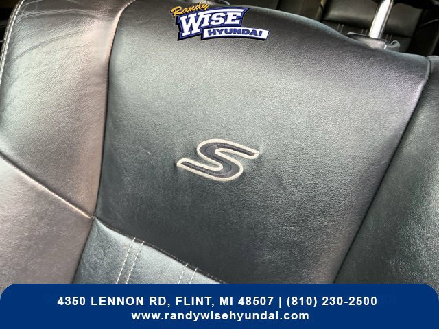 Used 2019 Chrysler 300 S AWD/4WD image 13