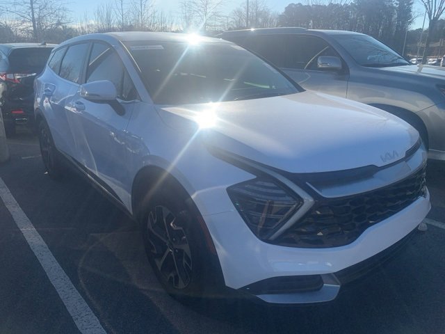 Used 2024 Kia Sportage EX image 3