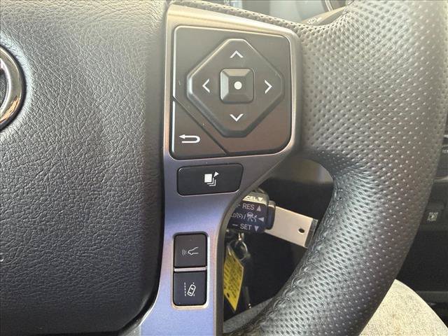 Used 2022 Toyota Tacoma SR5 w/ Technology Package RWD image 18