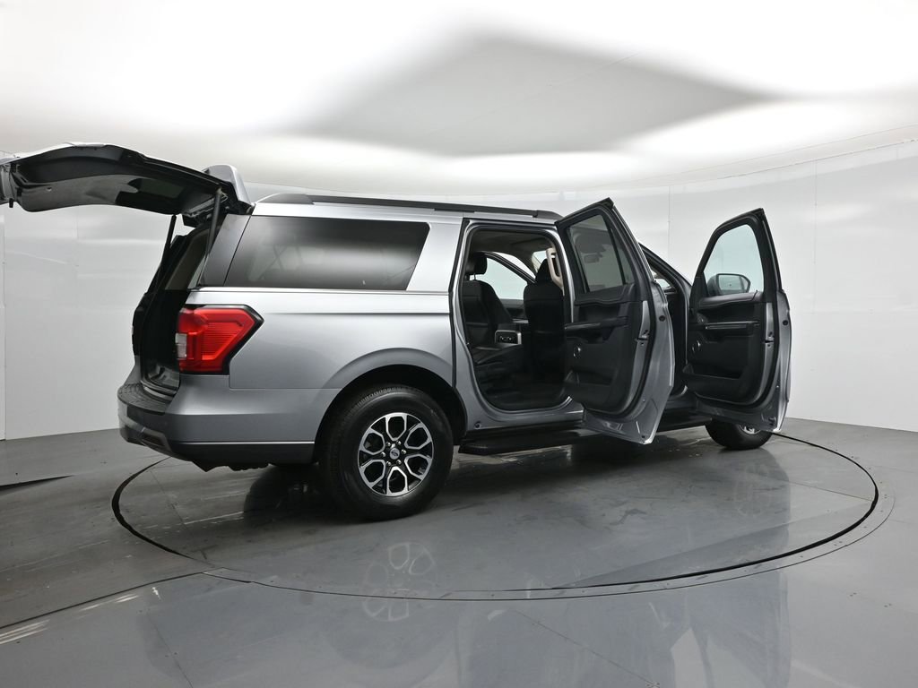 Certified 2024 Ford Expedition Max XLT image 6