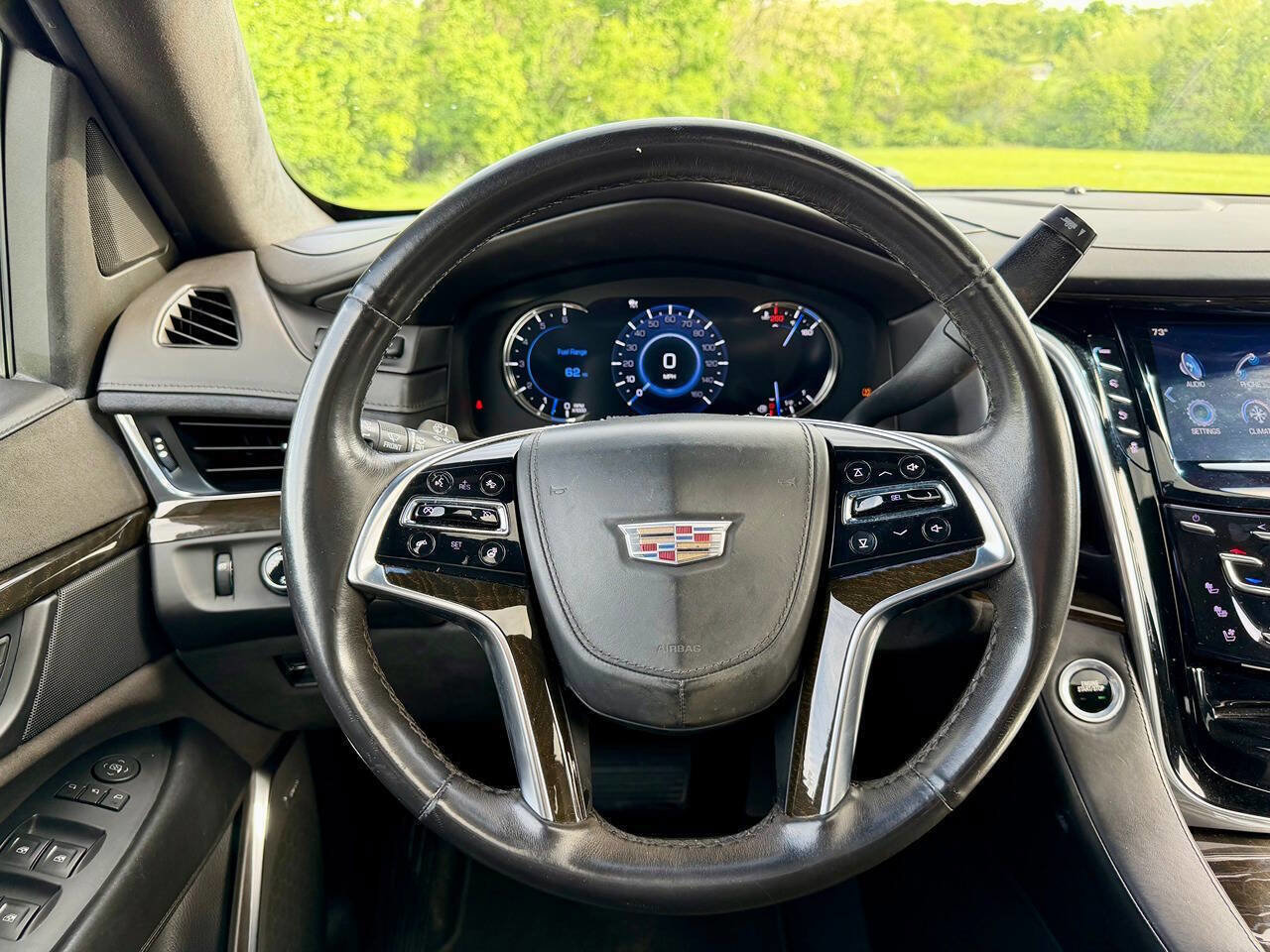 Used 2017 Cadillac Escalade Platinum AWD/4WD image 13