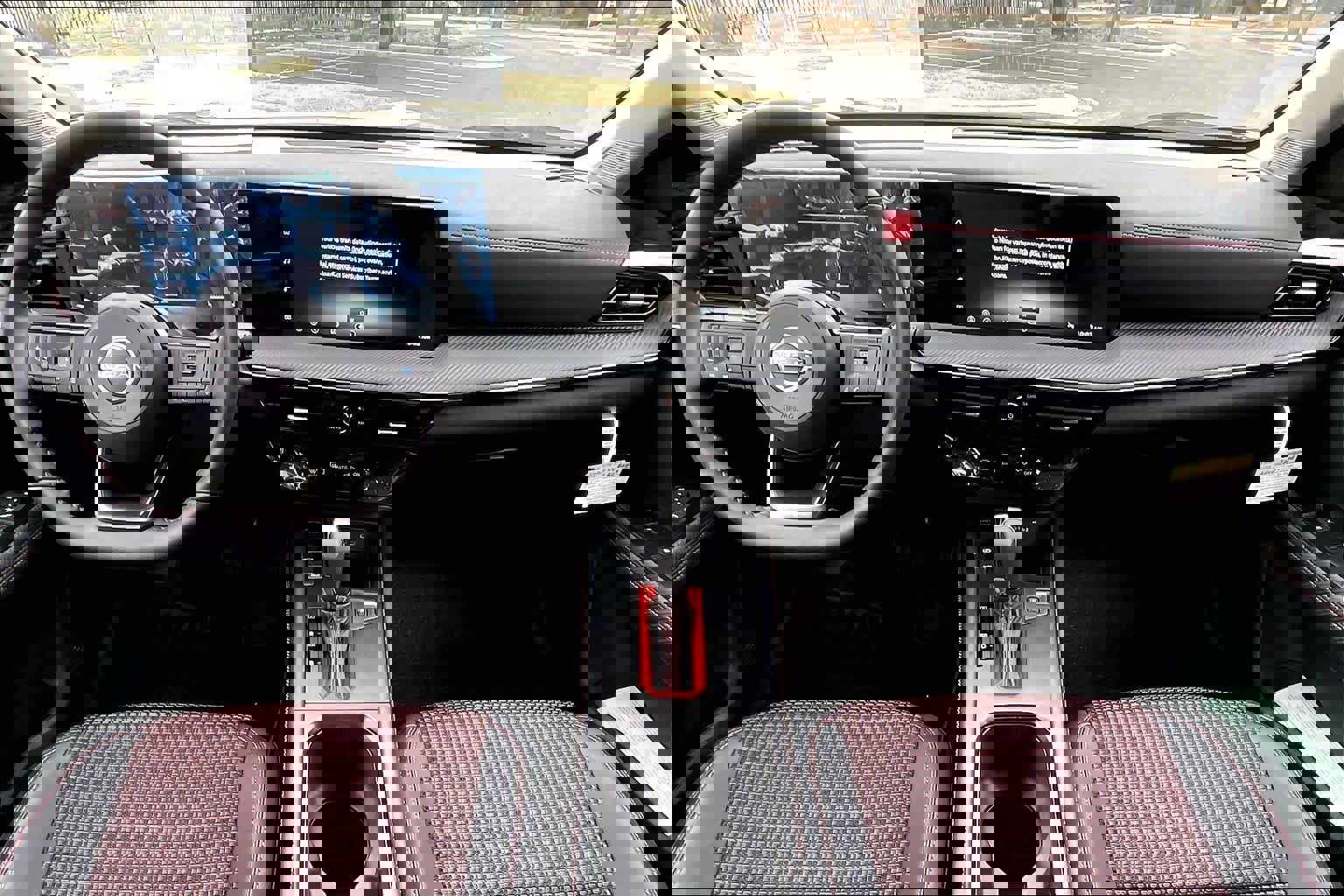 New 2026 Nissan Kicks SR image 5