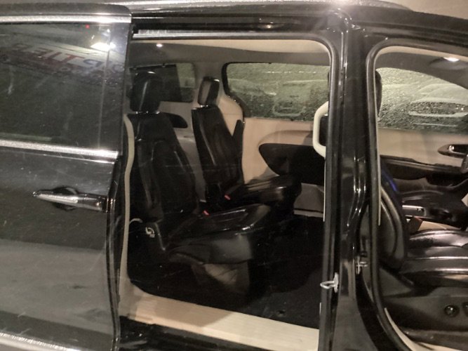 Used 2017 Chrysler Pacifica Touring-L Plus w/ Advanced Safetytec Group image 6