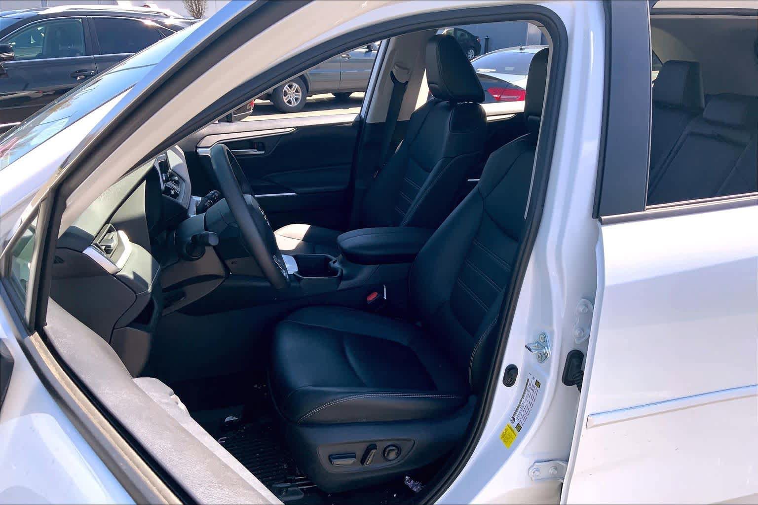 Used 2024 Toyota RAV4 XLE Premium w/ Weather Package AWD/4WD image 8