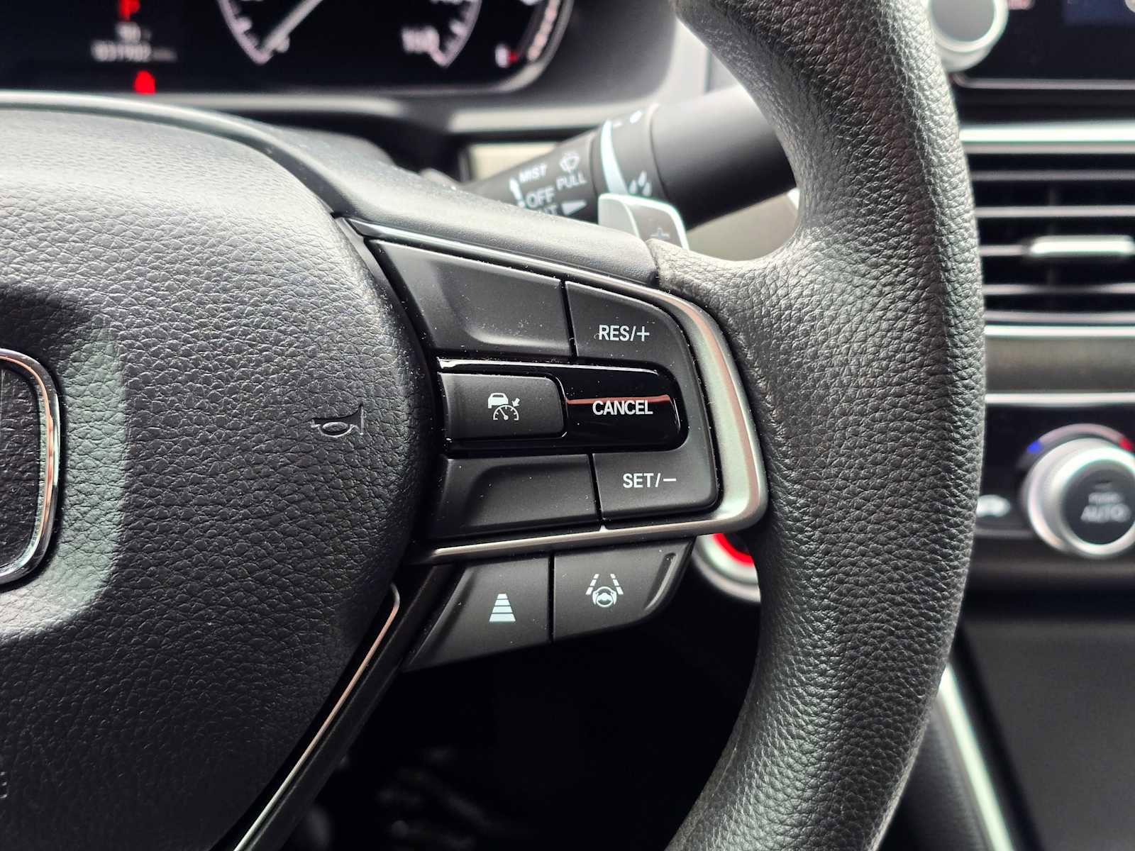 Used 2022 Honda Accord Hybrid image 26