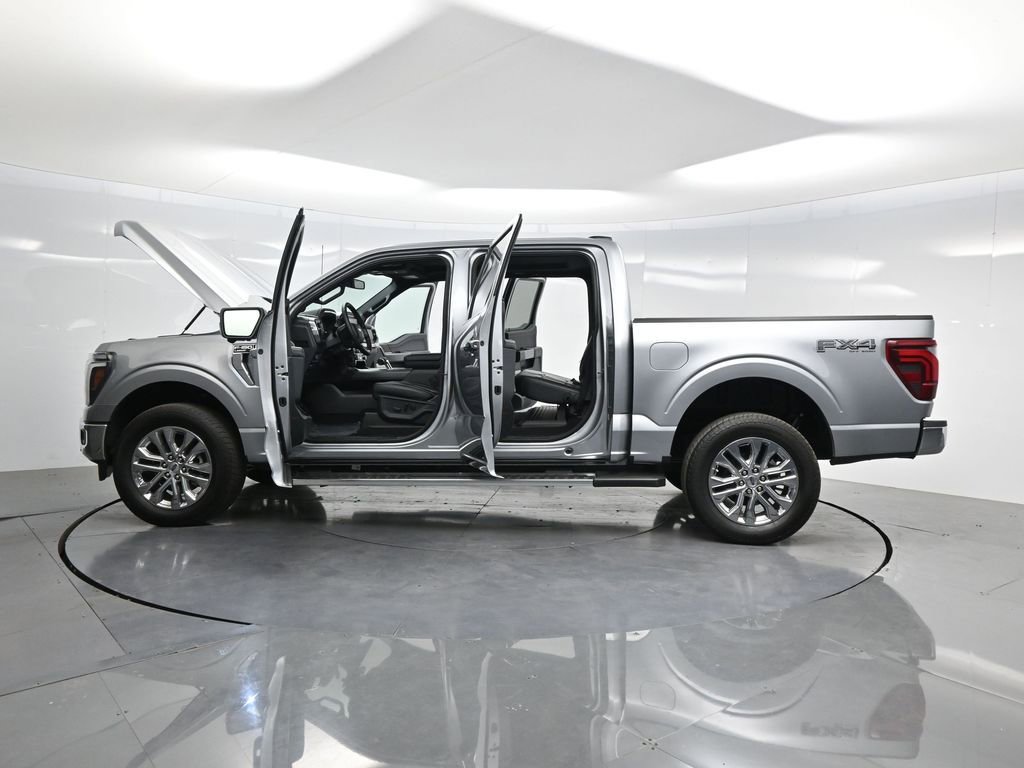 Used 2025 Ford F150 Lariat w/ Equipment Group 501A Mid AWD/4WD image 39