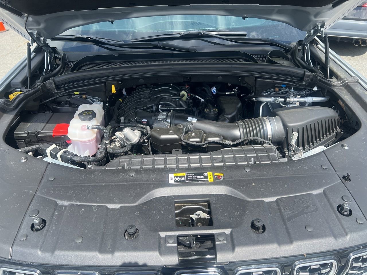 Used 2025 Jeep Grand Cherokee Summit AWD/4WD image 15