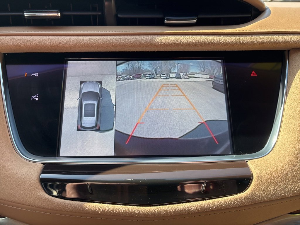 Used 2017 Cadillac XT5 Platinum w/ Driver Assist Package image 21