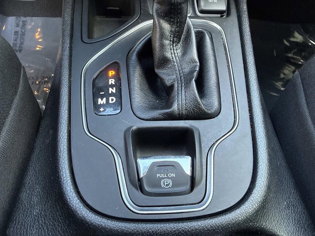 Used 2021 Jeep Cherokee Latitude Lux 80th Anniv w/ Quick Order Package 2YU 80th image 36