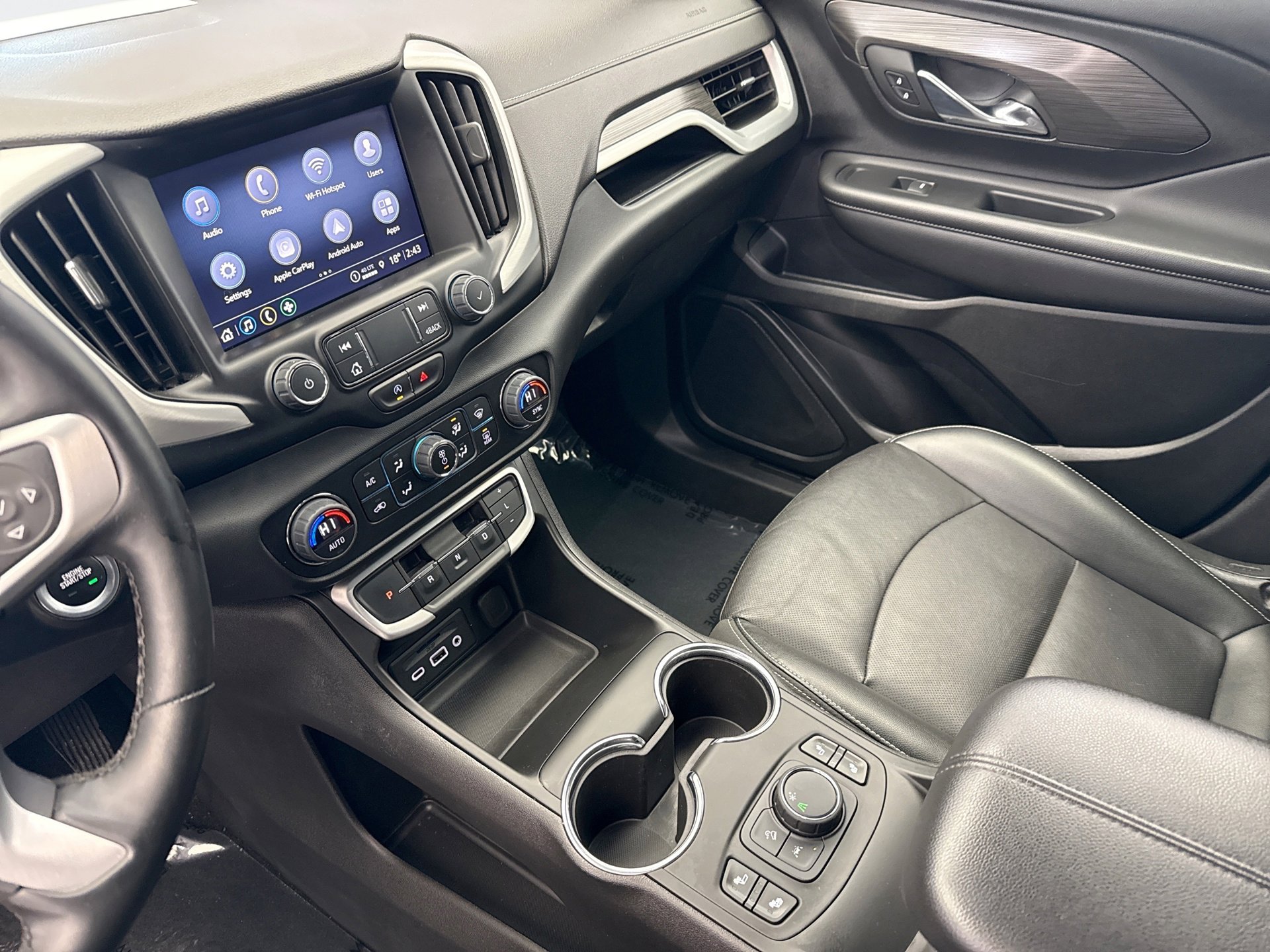 Used 2023 GMC Terrain SLT image 15